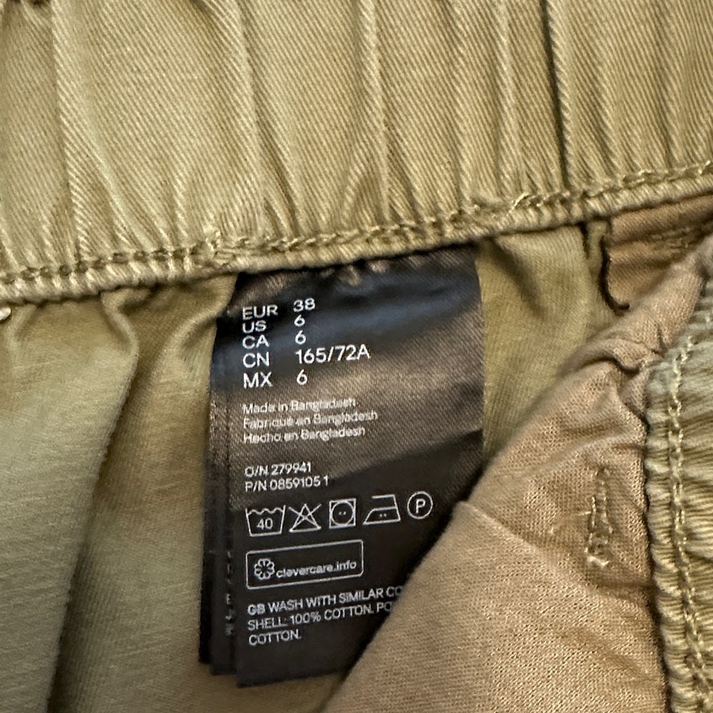 H&M High Waist Women's Shorts - Picture 3 of 4